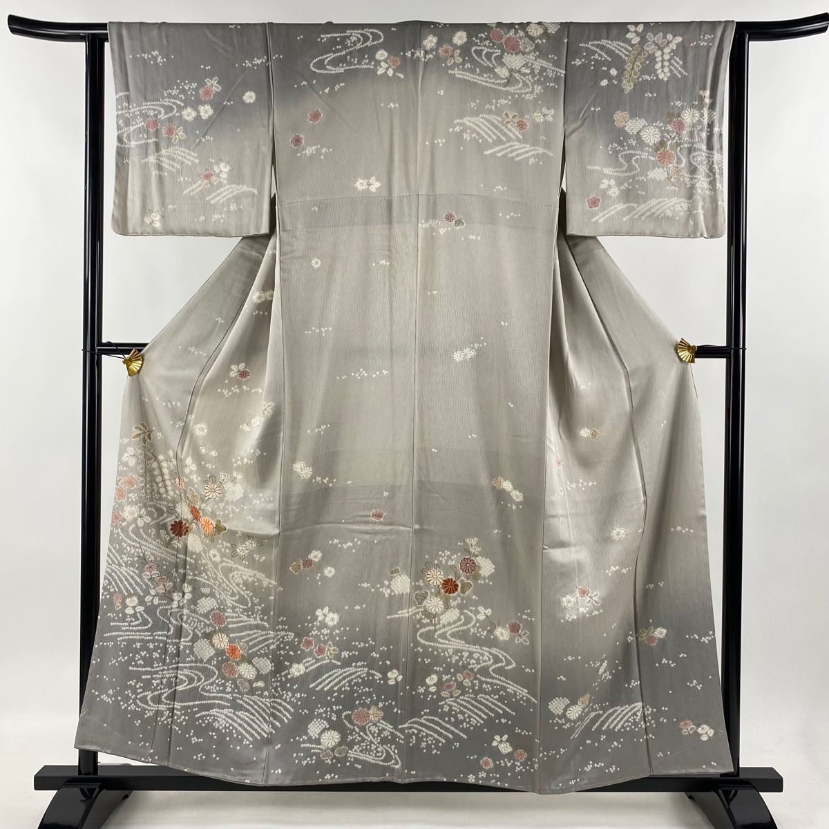 訪問着 身丈157cm 裄丈64cm M 袷 草花 流水 刺繍 金彩 鼠色 正絹 名品