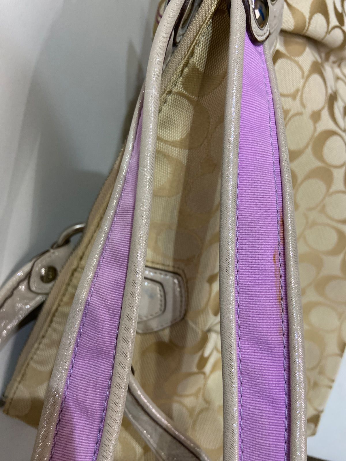 コーチ　ハンドバッグ　花柄　ポピー　新品未使用 新品正規品 coach コーチ ボストンバッグ カバン バッグ
