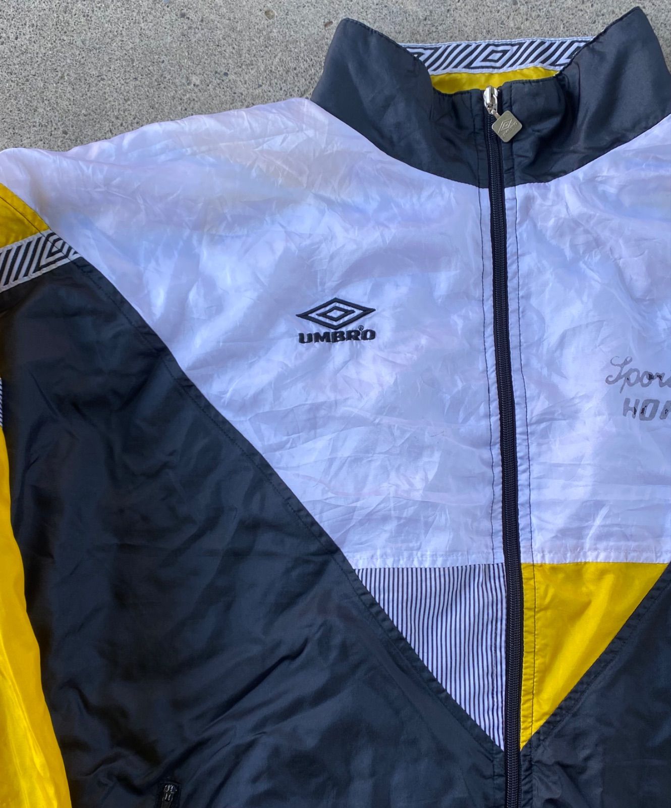 90's】UMBRO ナイロントラックジャケット ブラック×イエロー サッカー