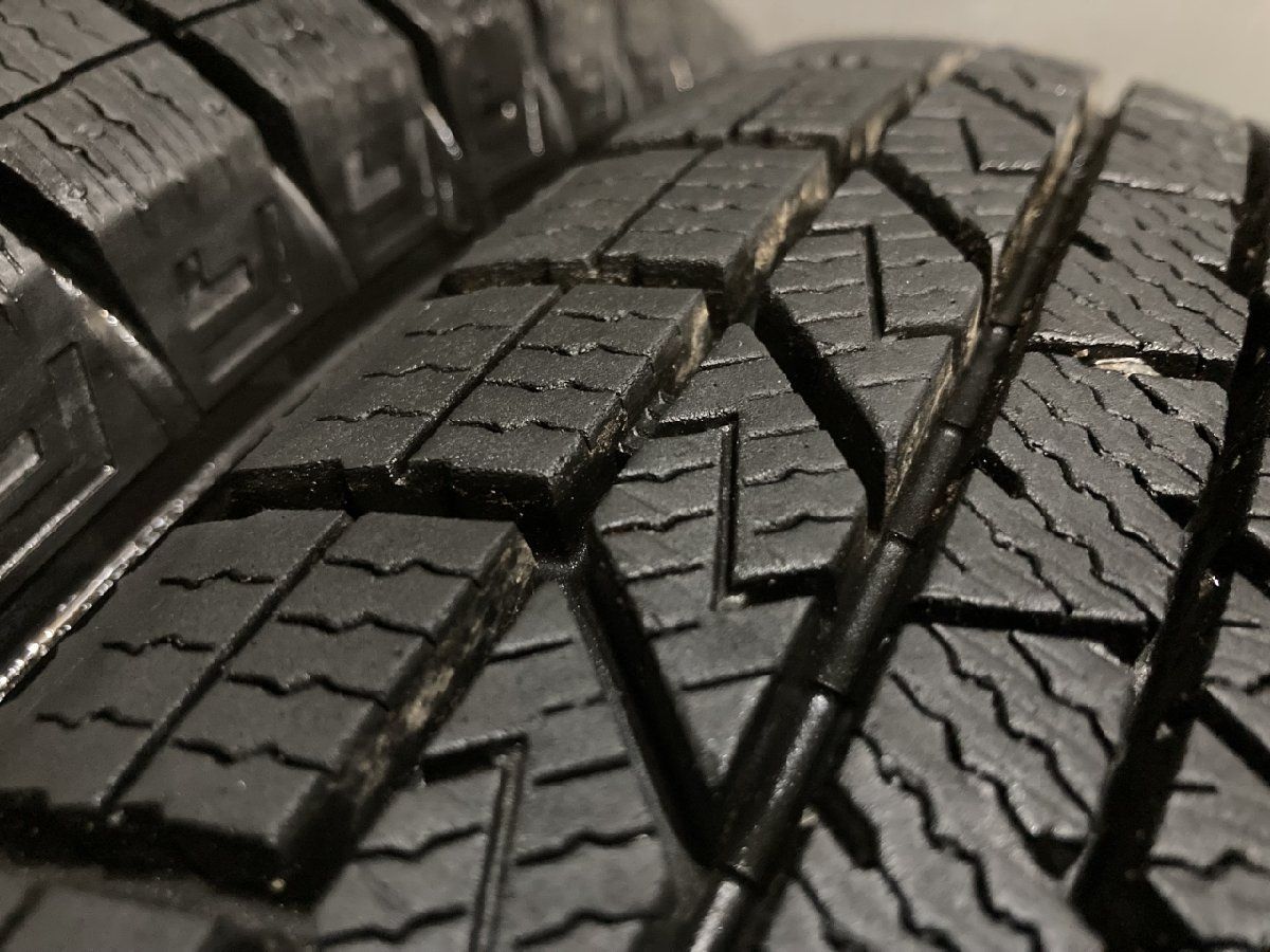 走行短め DUNLOP WINTER MAXX WM03 145/80R13 13インチ スタッドレス 4本 20年製 タント モコ スペーシア N-BOX等　(TF312)