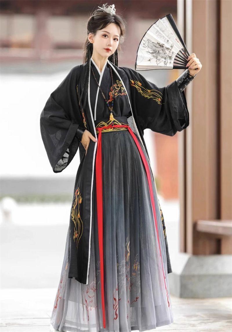 暗色系 中華コスプレ衣装