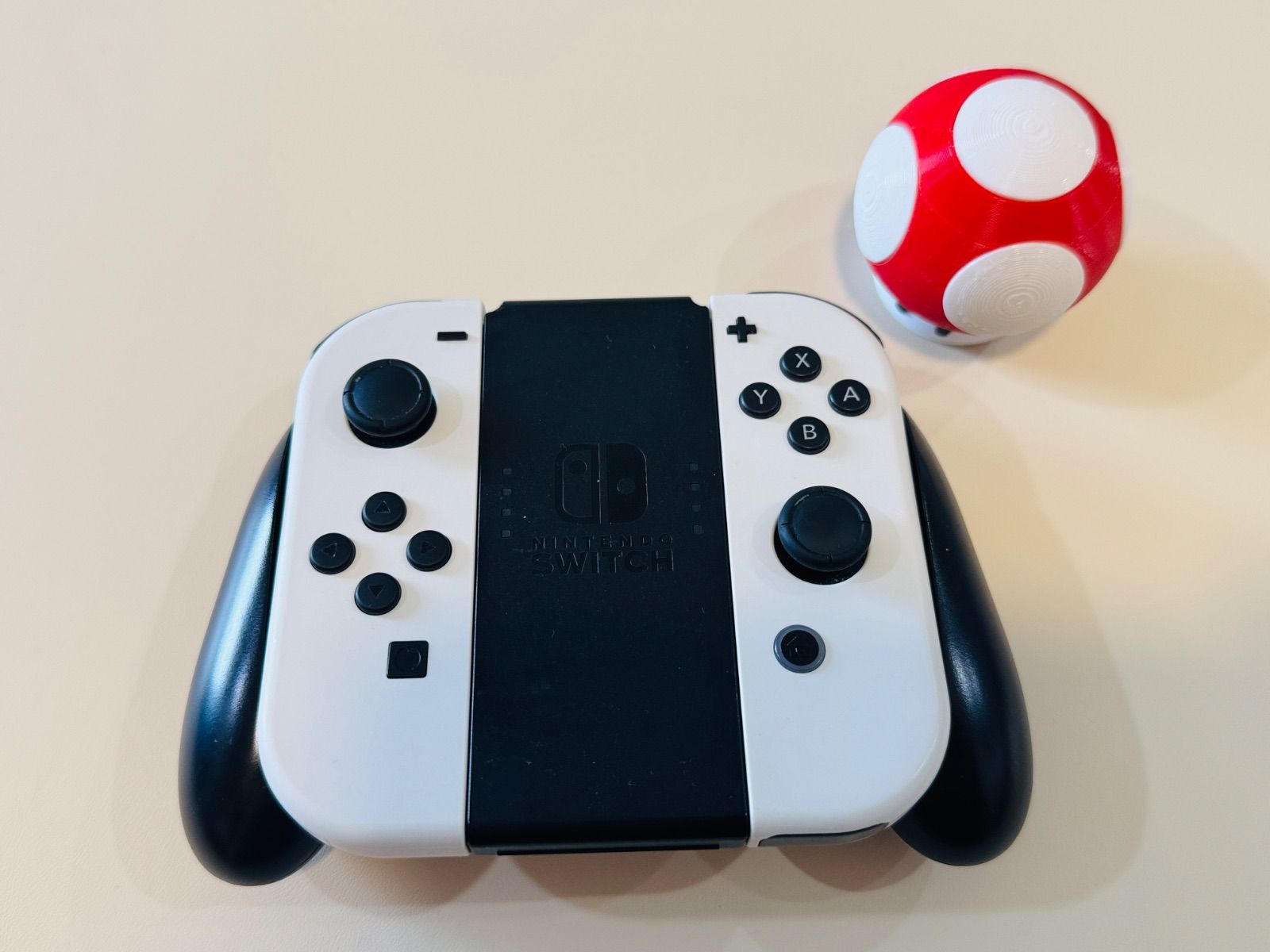 有機ELモデル ホワイト