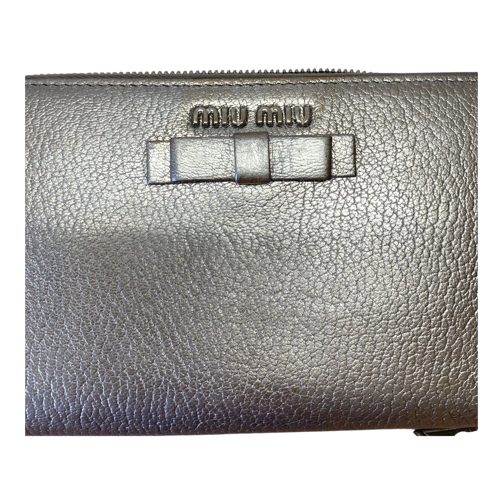 希少✨MIUMIU マドラスフィオッコ ラウンドファスナー長財布 リボン 