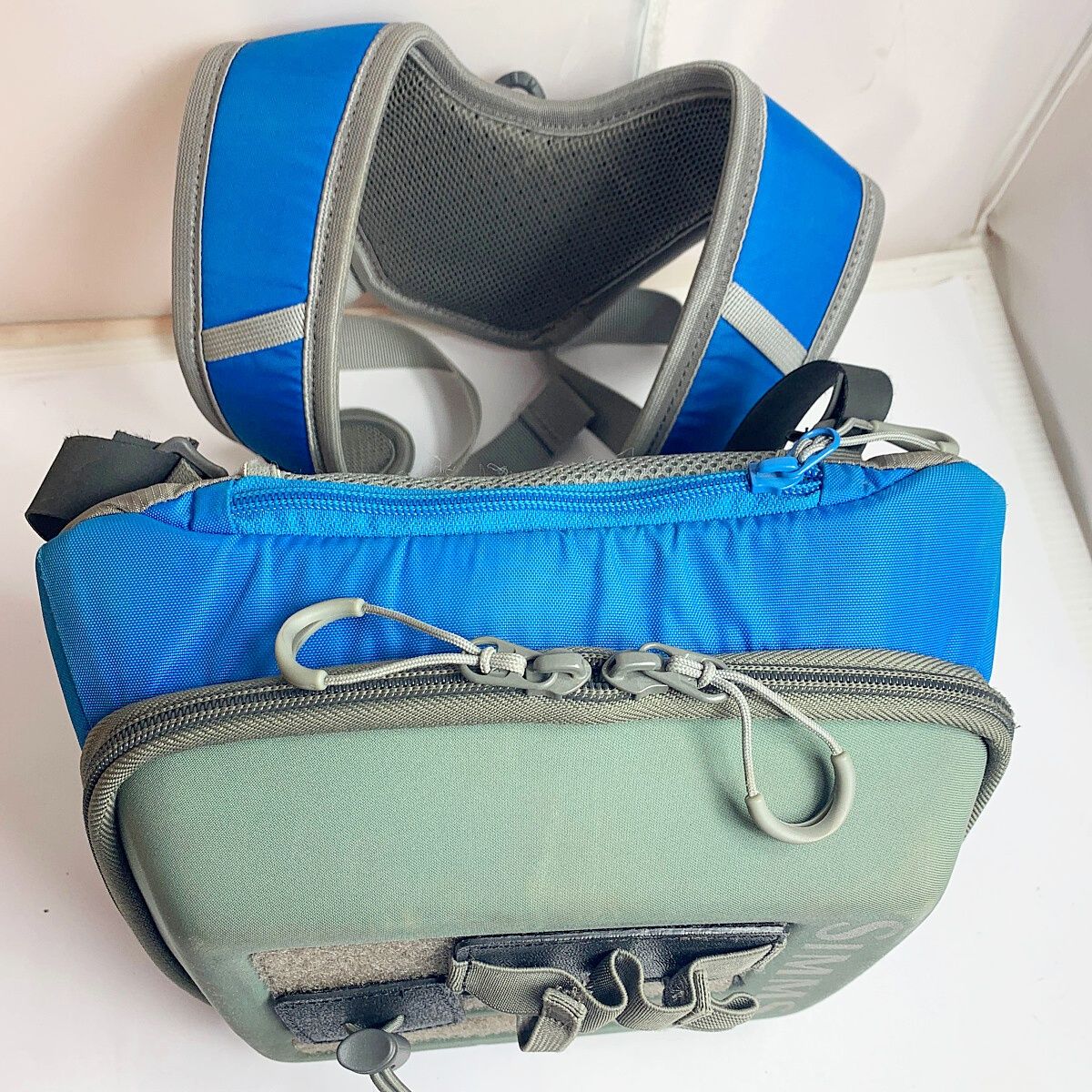 ★★SIMMS ウェイポインツ　ヒップ　パック ブルー系 使用感あり。キズ、ヨゴレあり SIMMS ウェイポインツ ヒップ パック ブルー系 使用感あり。キズ
