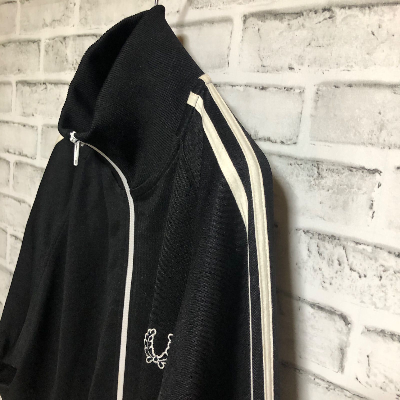 Fred Perry⭐️トラックジャケット/ジャージ 刺繍月桂樹