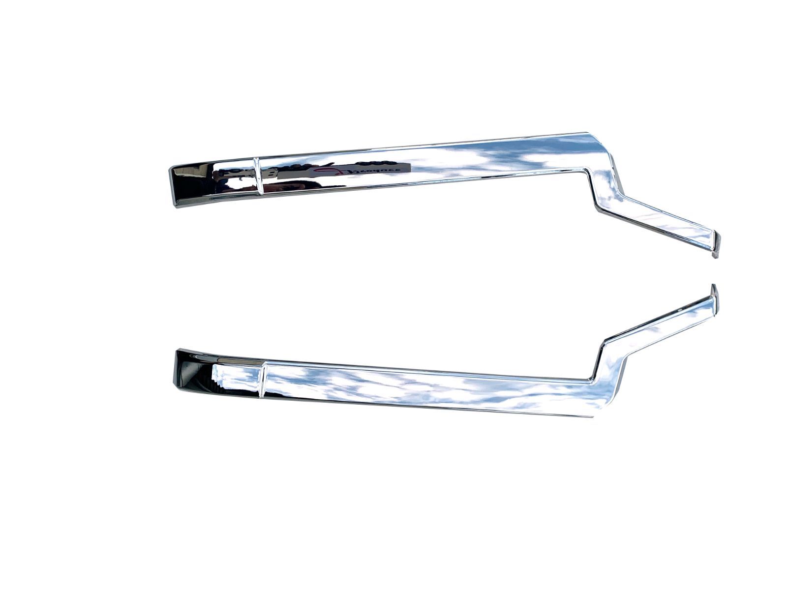 日産 UDトラックス 17クオン バンパーエンドカバー L/Rセット