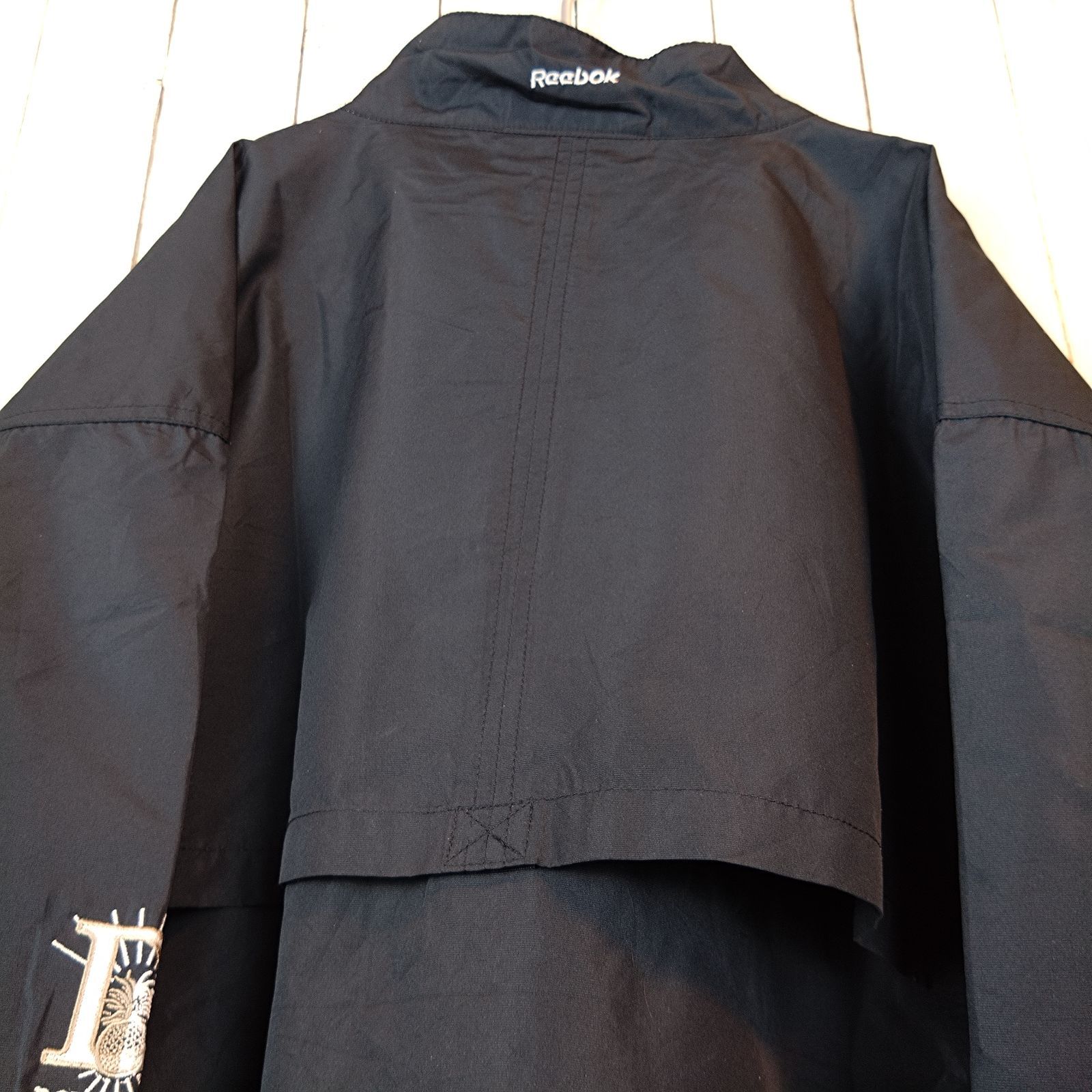 Reebok プルオーバージャケット org.jpg