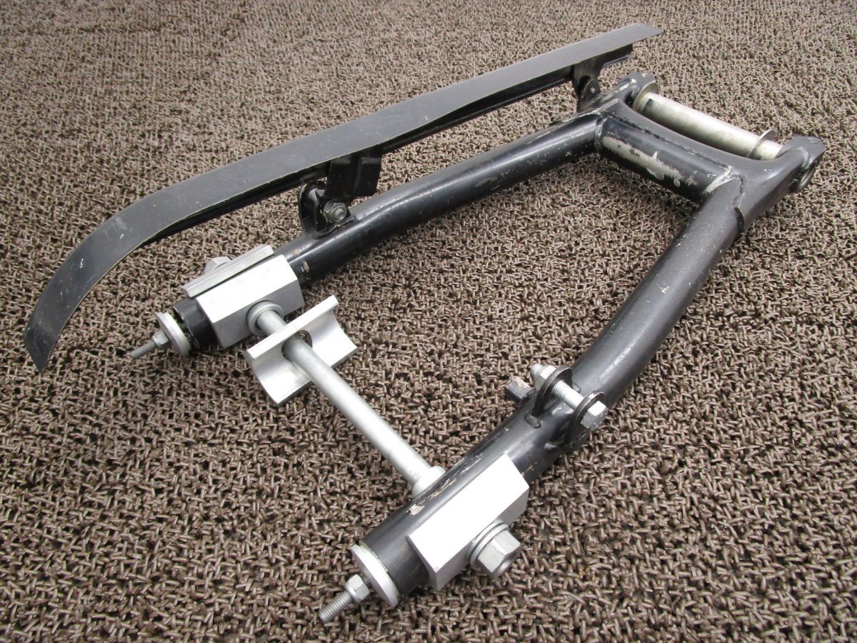 ドカティ 350XL パンタ スイングアーム チェーンカバー □A6068 リアアクスルシャフト DM350XL ドゥカティ DM350L DUCATI キャブ車