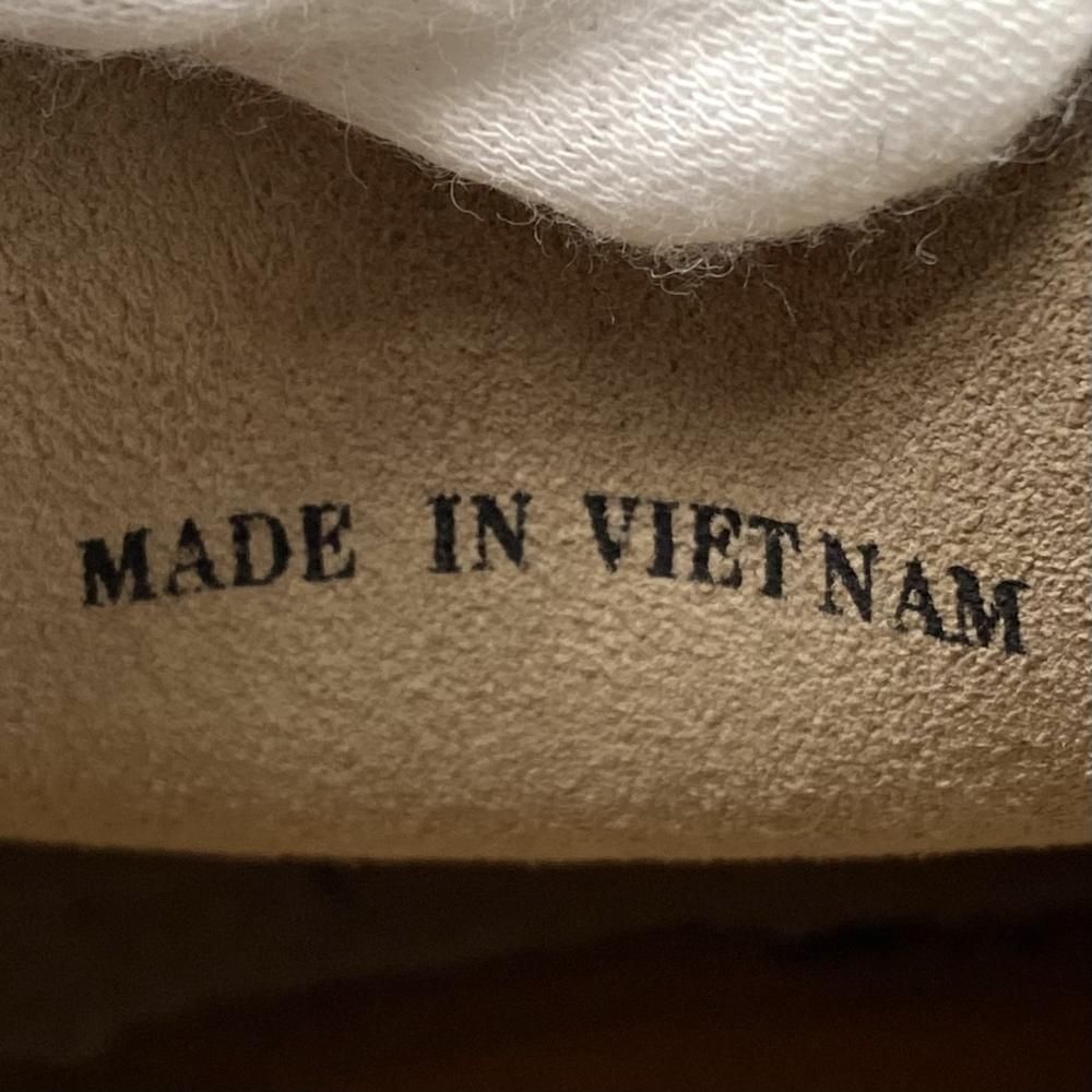 ベージュ シューズ