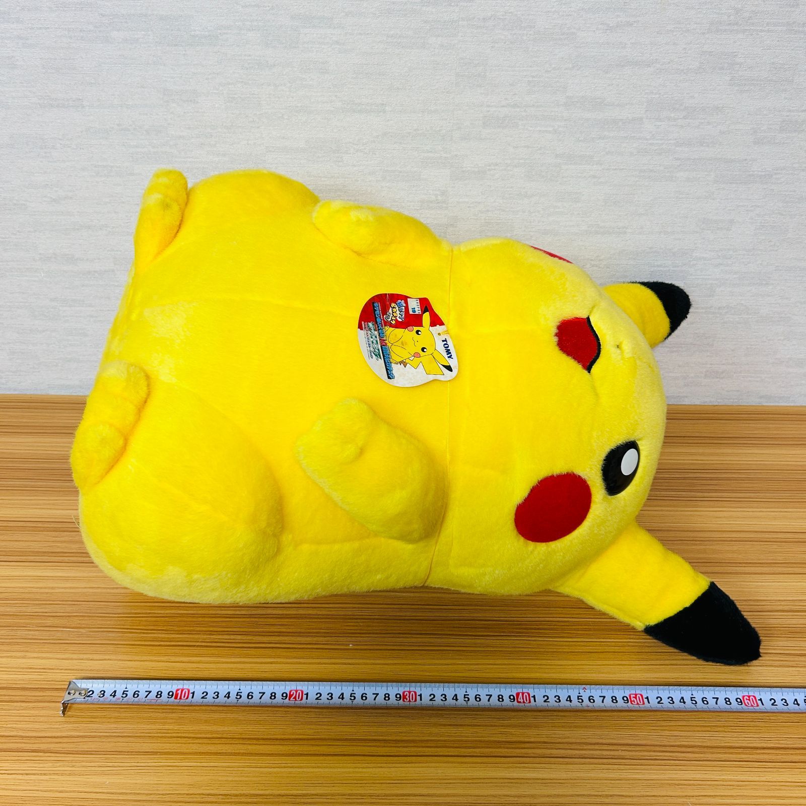 【激レア】TOMY トミー AG 超特大ピカチュウ ぬいぐるみ タグ付 当時物 激レア】旧 TOMY トミー AG 超特大ピカチュウ ぬいぐるみ タグ付