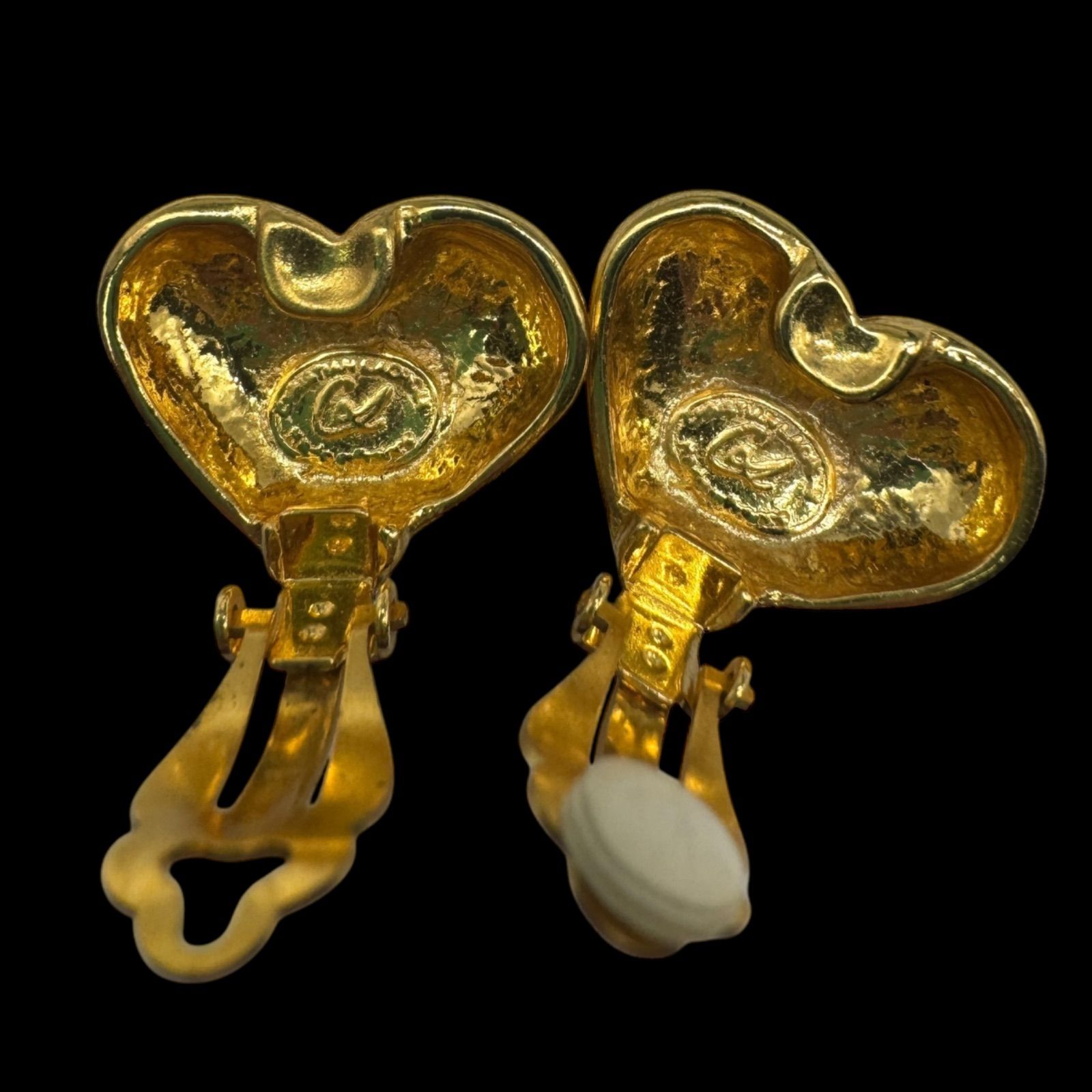 ヴィンテージクリスチャン ラクロワ フラワー花イヤリング ゴールド