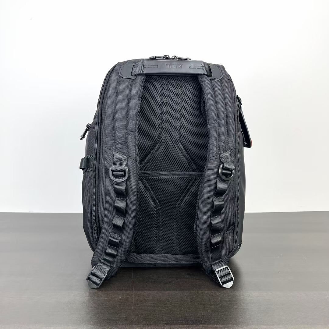 新品未使用 TUMI ALPHA BRAVO「サーチ」バックパック グレーニット 232789 - メルカリ