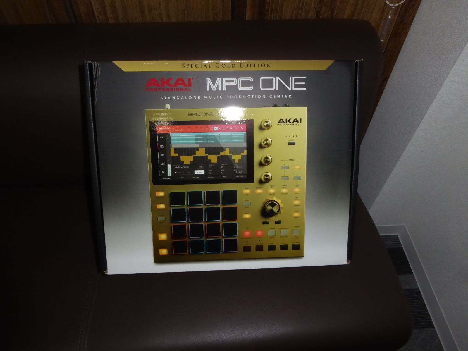 み AKAI MPC ONE G Edition ゴールドエディション