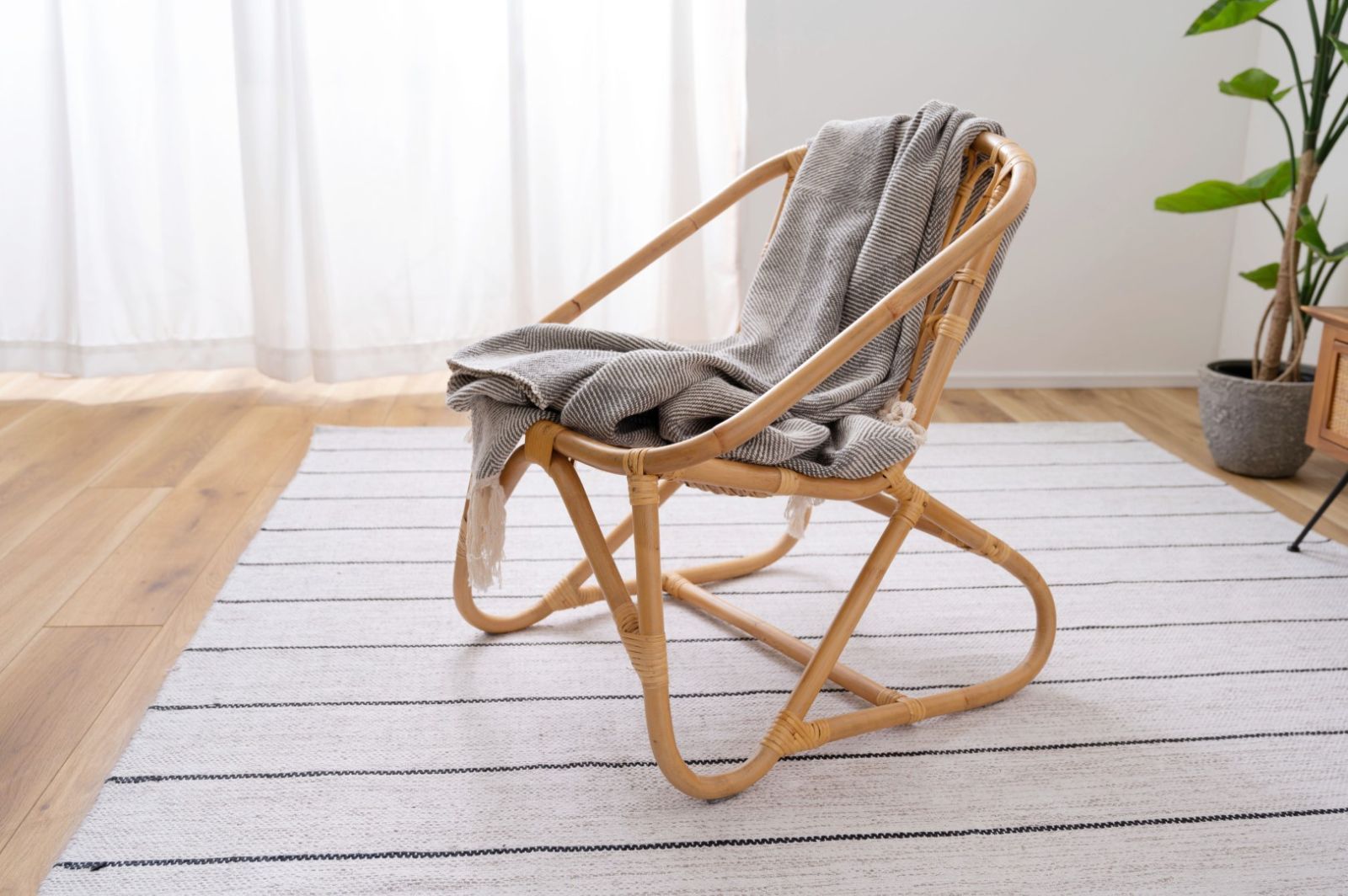 籐家具 天然素材　ラタン　チェア 天然ラタン(籐製) チェア - メルカリ