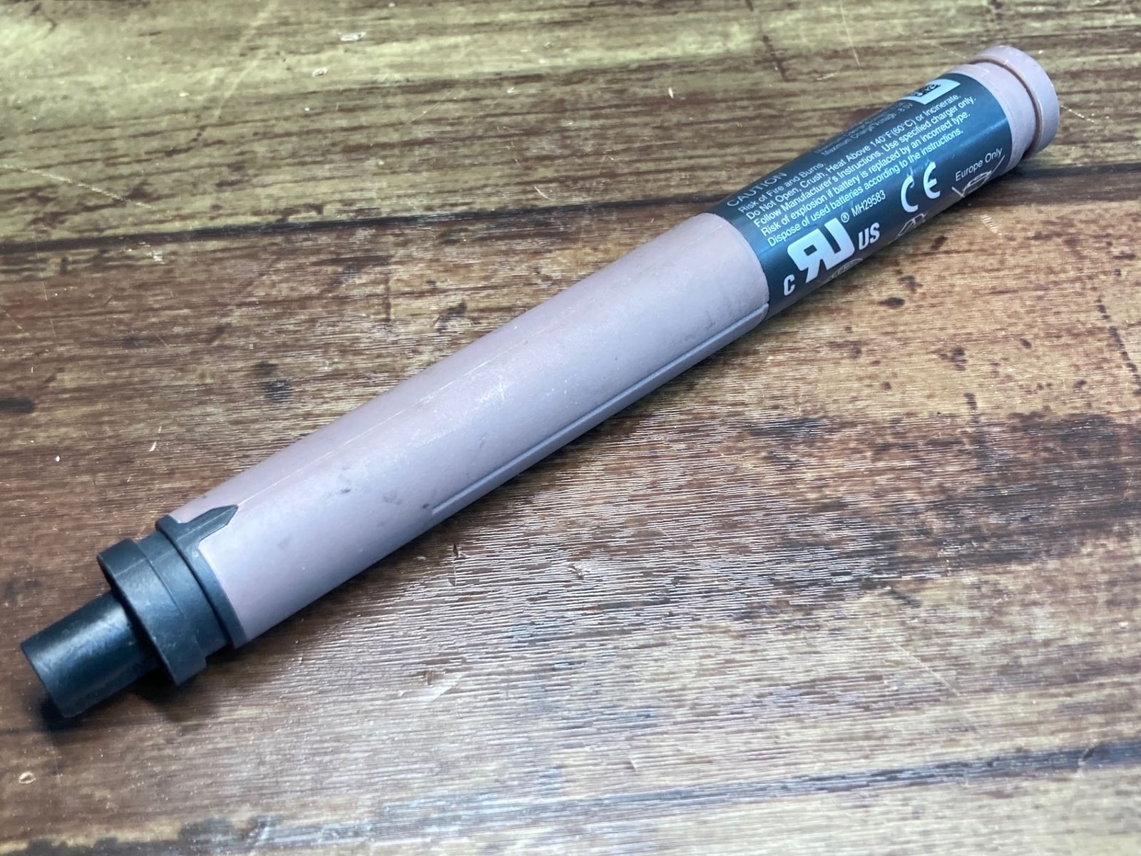 IW422 シマノ SHIMANO BT-DN110-A ビルトインバッテリー Di2