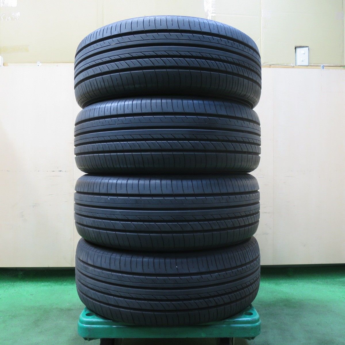 ほぼ新車外し 225/55R18 98H 2024年 34週 ヨコハマ ジオランダー SUV