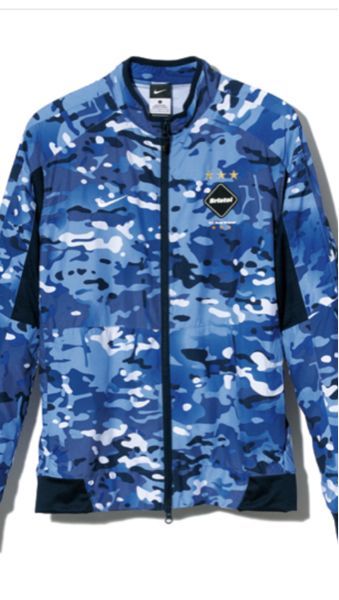 新品／超プレミア】NIKE F.C.R.B.ブリストル レボリューション迷彩 