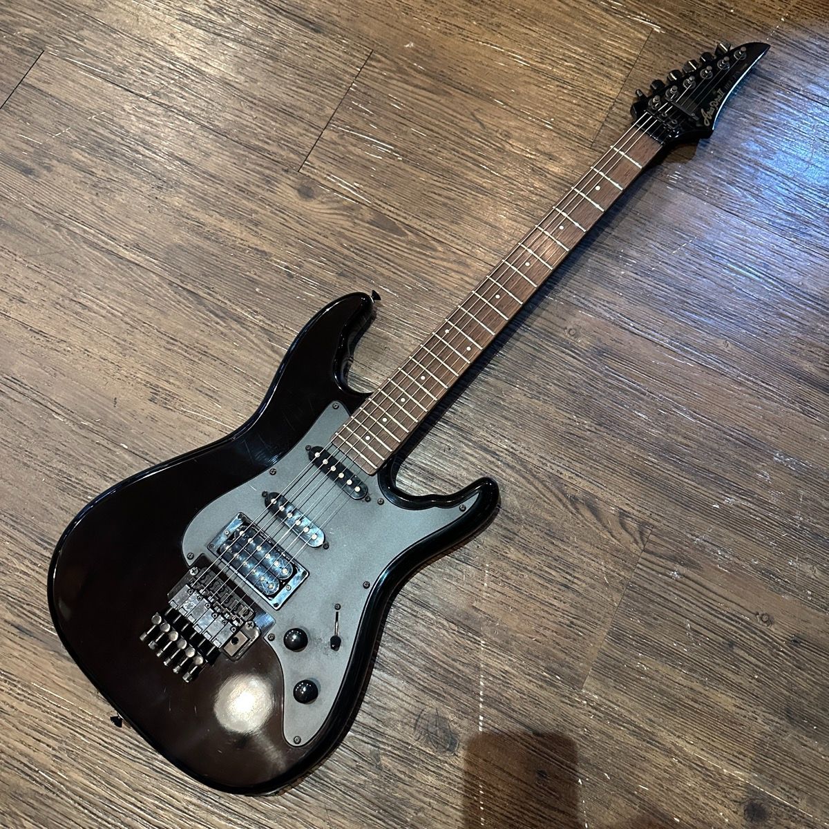 Aria pro 2 hellion エレキギター ケース付き (ジャンク) AriaproII Hellion series Electric Guitar エレキギター アリア