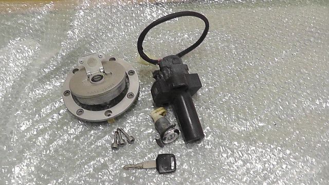 CB750　教習車　RC42-1151xxx　の　キーセット:#1741052191