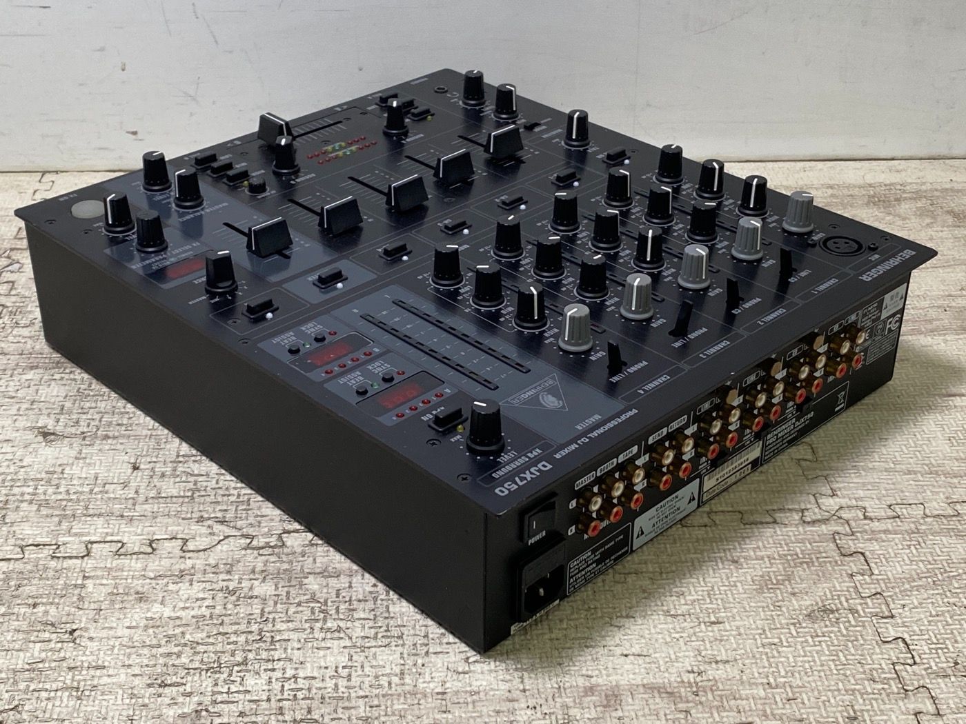 behringer DJX750 ベリンガー DJミキサー Amazon.com: Behringer Pro Mixer DJX750 4-channel DJ Mixer
