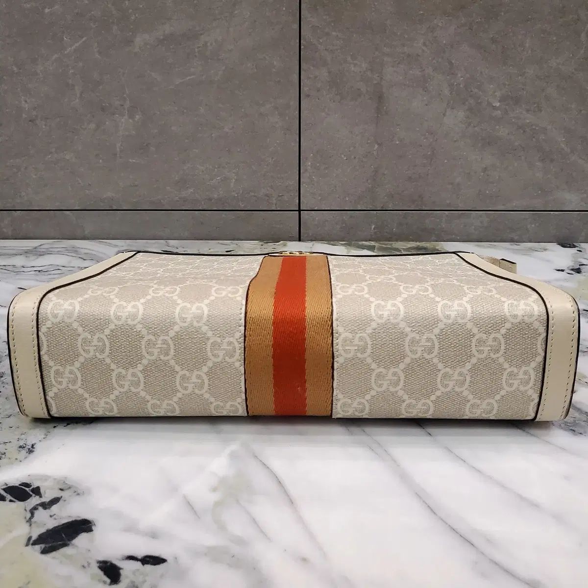 オフィディア GG