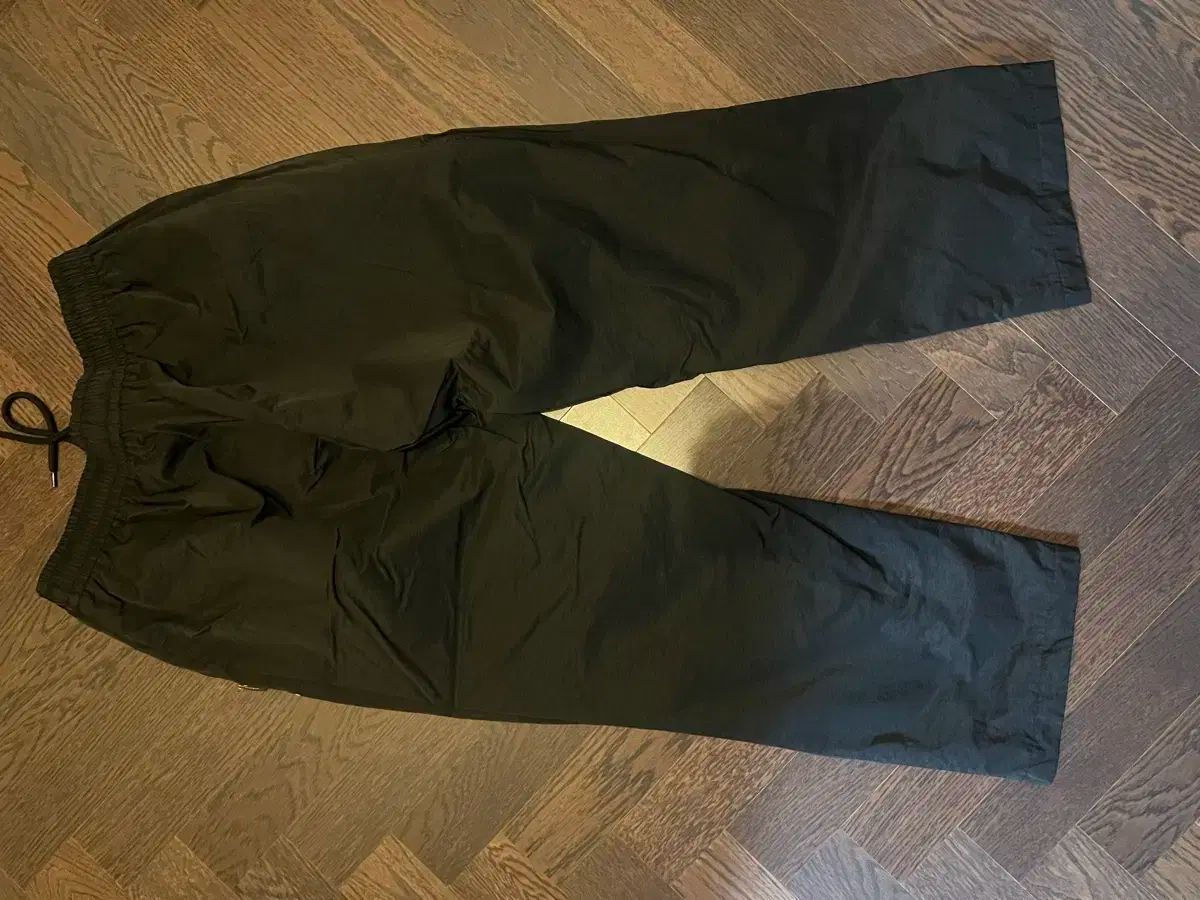 BALENCIAGA バレンシアガ 3b トラックパンツ スモール フィット