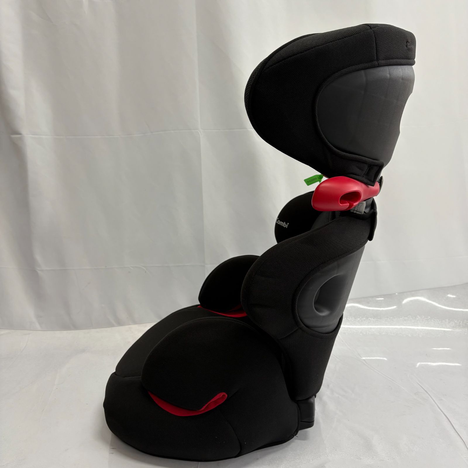 【美品】Combi ムーヴフィットジュニア Simplight　ネイビー Combi コンビ ジュニアシート ムーヴフィットジュニアエアスルー