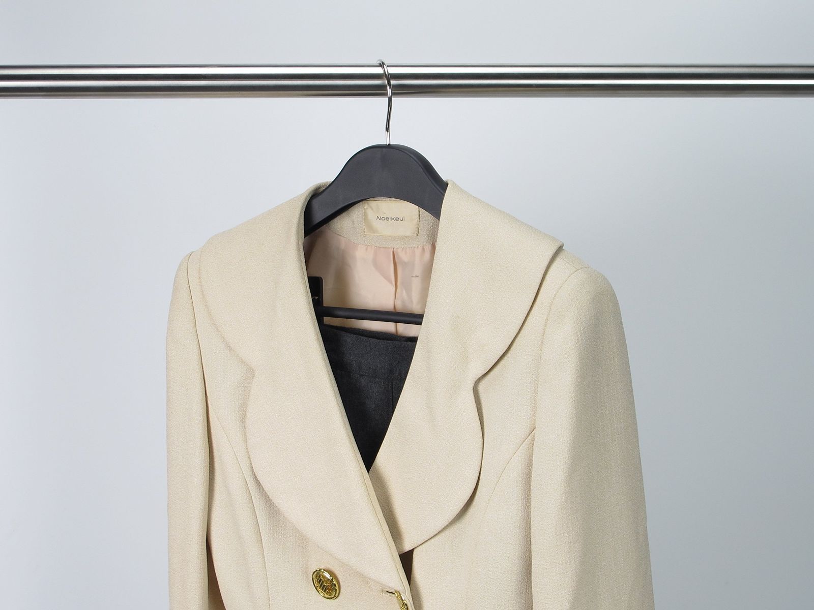 数量 ズボン パンツ プラスチック スカート クリップ付 衣類 収納 型崩れ 2本組 幅420 mm ブラック フォーマルカペラB 2 P FCC-42-2 すっきり収納 洋服ハンガー サワフジ 引き出し付き プラスチックボックス