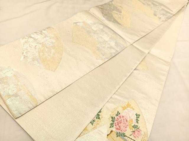 見直し価格❣️未使用保管品❣️京の名門　じゅらく謹製　地紙重ね草花文様　金糸引箔 未使用保管品❣️京の名門 じゅらく謹製 地紙重ね草花文様 金糸