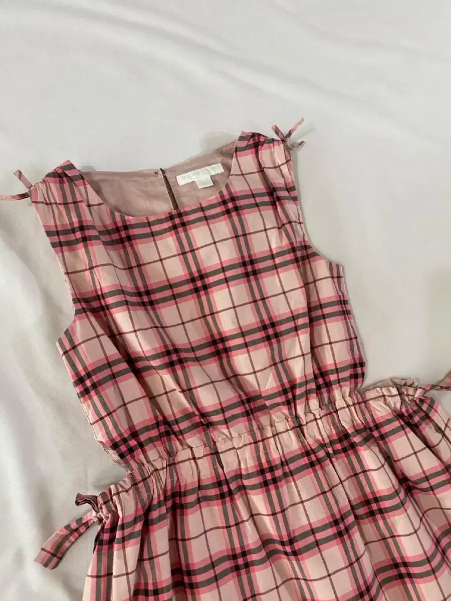バーバリー ワンピース 8Y バーバリー 8y128cm チェック柄