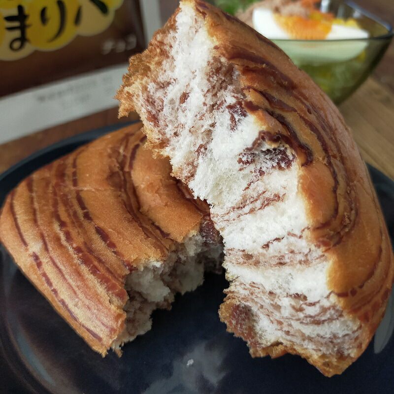 パン パンの缶詰め