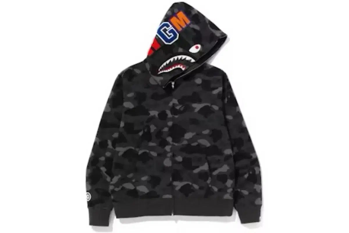 【雷市場（ポンジャン）商品韓国直送】 A BATHING APE(アベイシングエイプ) カモフラ フード付き ジップアップパーカー xl