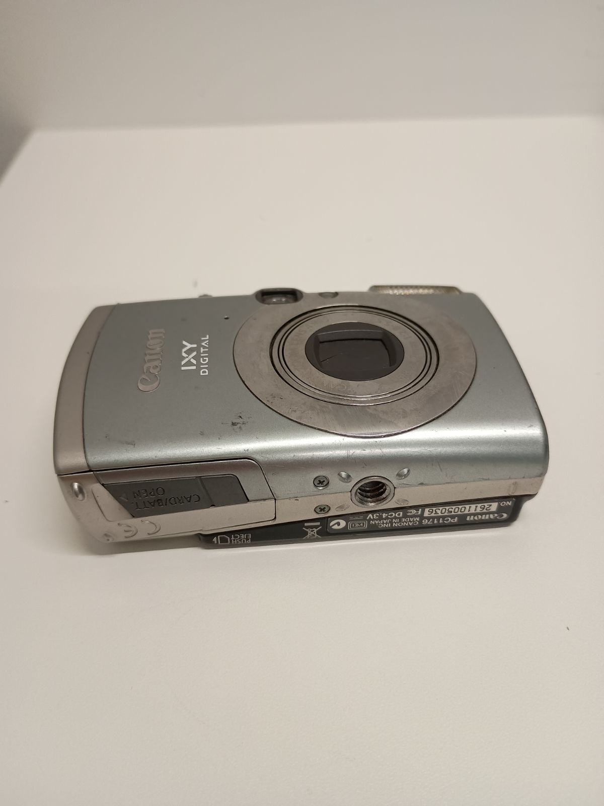 Canon IXY DIGITAL 800IS バッテリー等付属　本体ジャンク ジャンク】キャノン Canon IXY DIGITAL 800 IS - メルカリ
