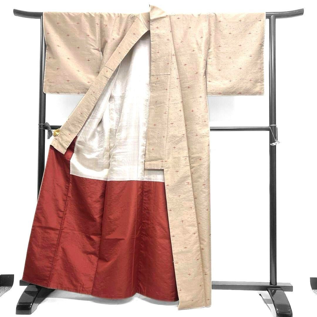 作家物　地紋も美しい　ブラウンベージュの小紋 小紋 - 京都散歩 | Kimono-Agaru-kyoto | 京都市