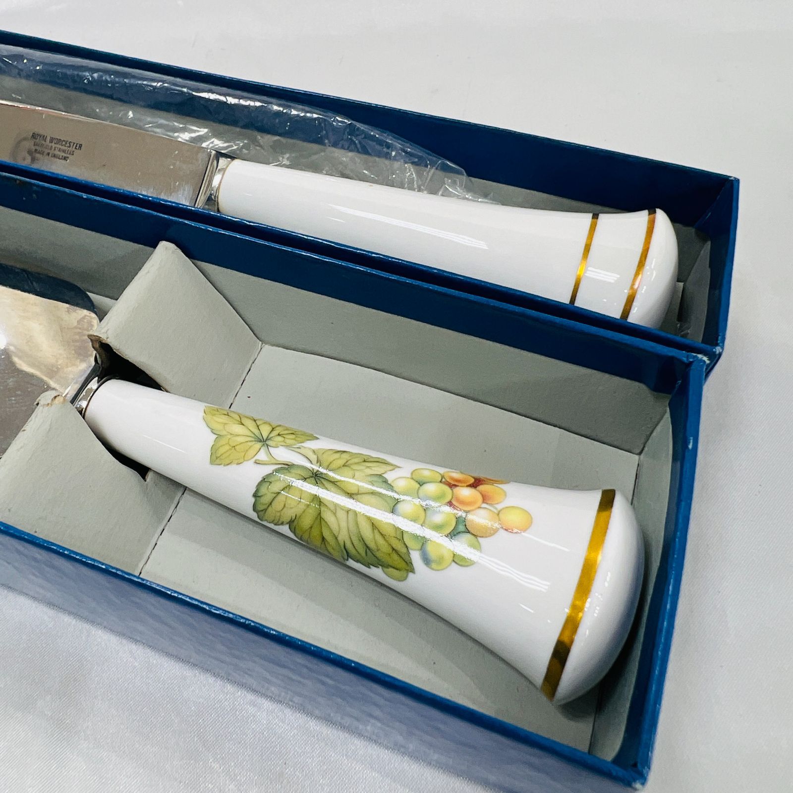 A【保管品】ロイヤルウースター ナイフ サーバー かわいい 西洋 食器
