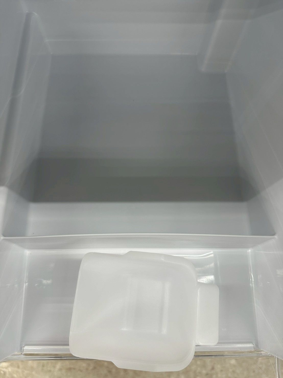 横幅830mm 薄型設計