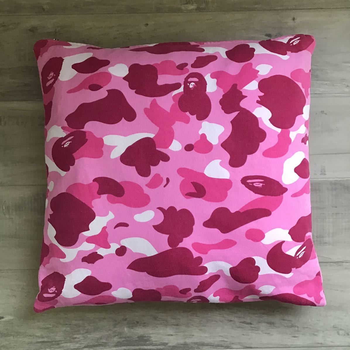 BAPE クッション Pink camo ベイプ a bathing ape - メルカリ｜その他