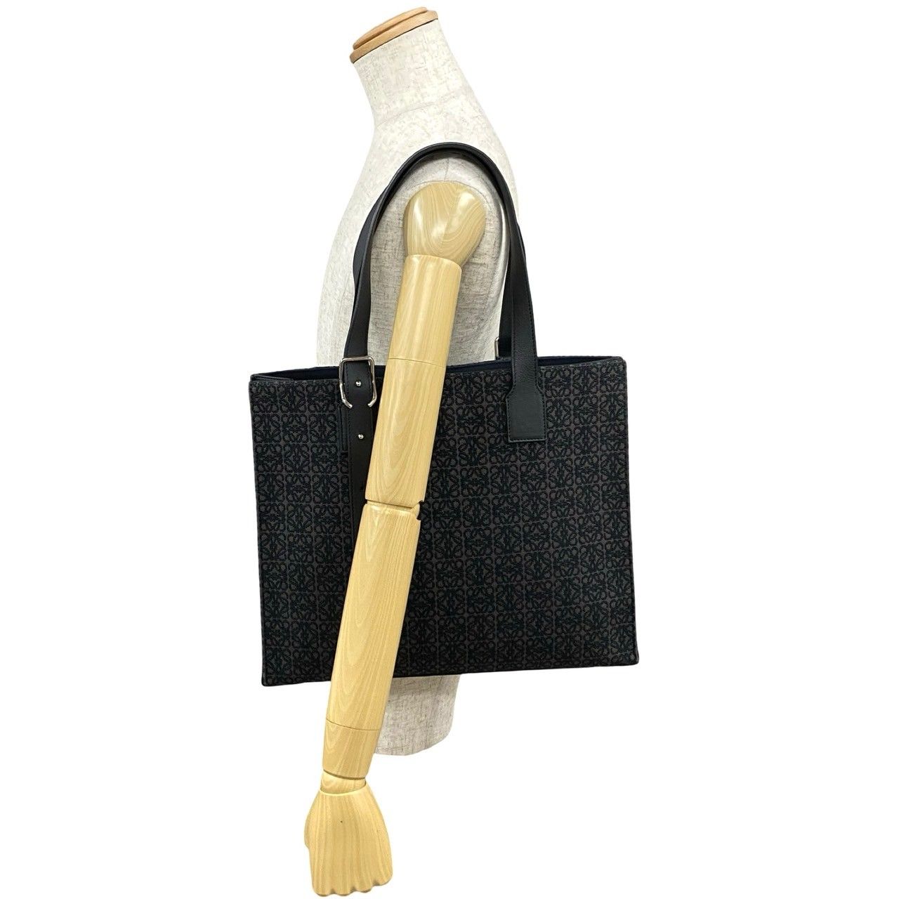 極 美品 LOEWE ロエベ バックル ホリゾンタル トート アナグラム