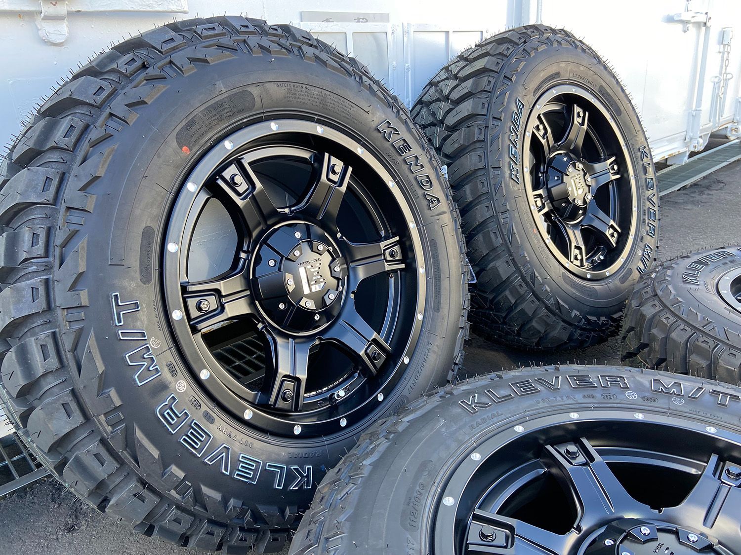 Jeep ラングラー JK JL タイヤホイールセット 17インチ LEXXEL