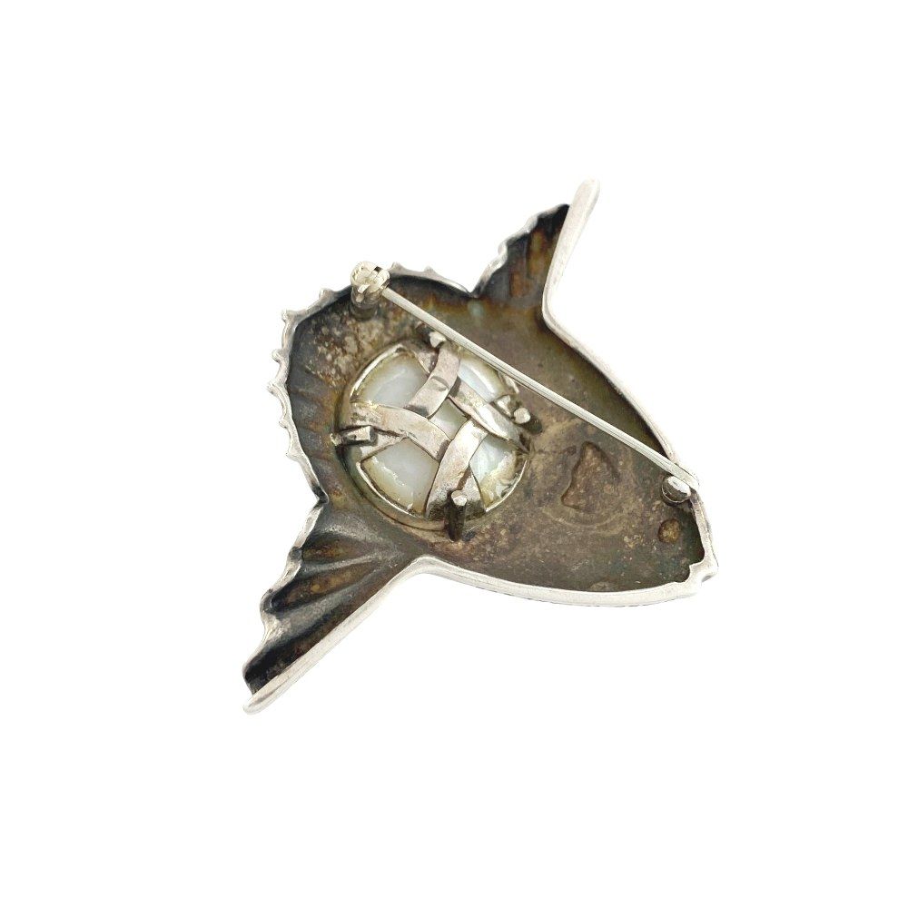 送料無料キャンペーン中！ ティファニー マンボウ ブローチ シルバー SV925 パール 437779 7