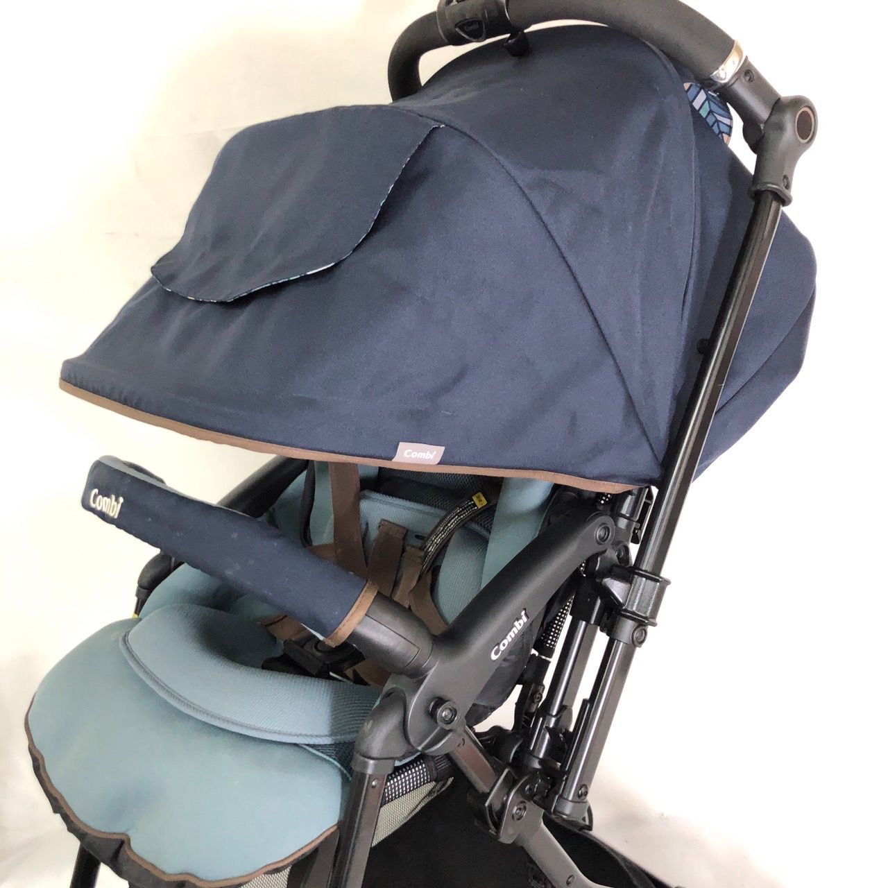 コンビ スゴカルα 4キャス compact エッグショック HT/ヘリンボン