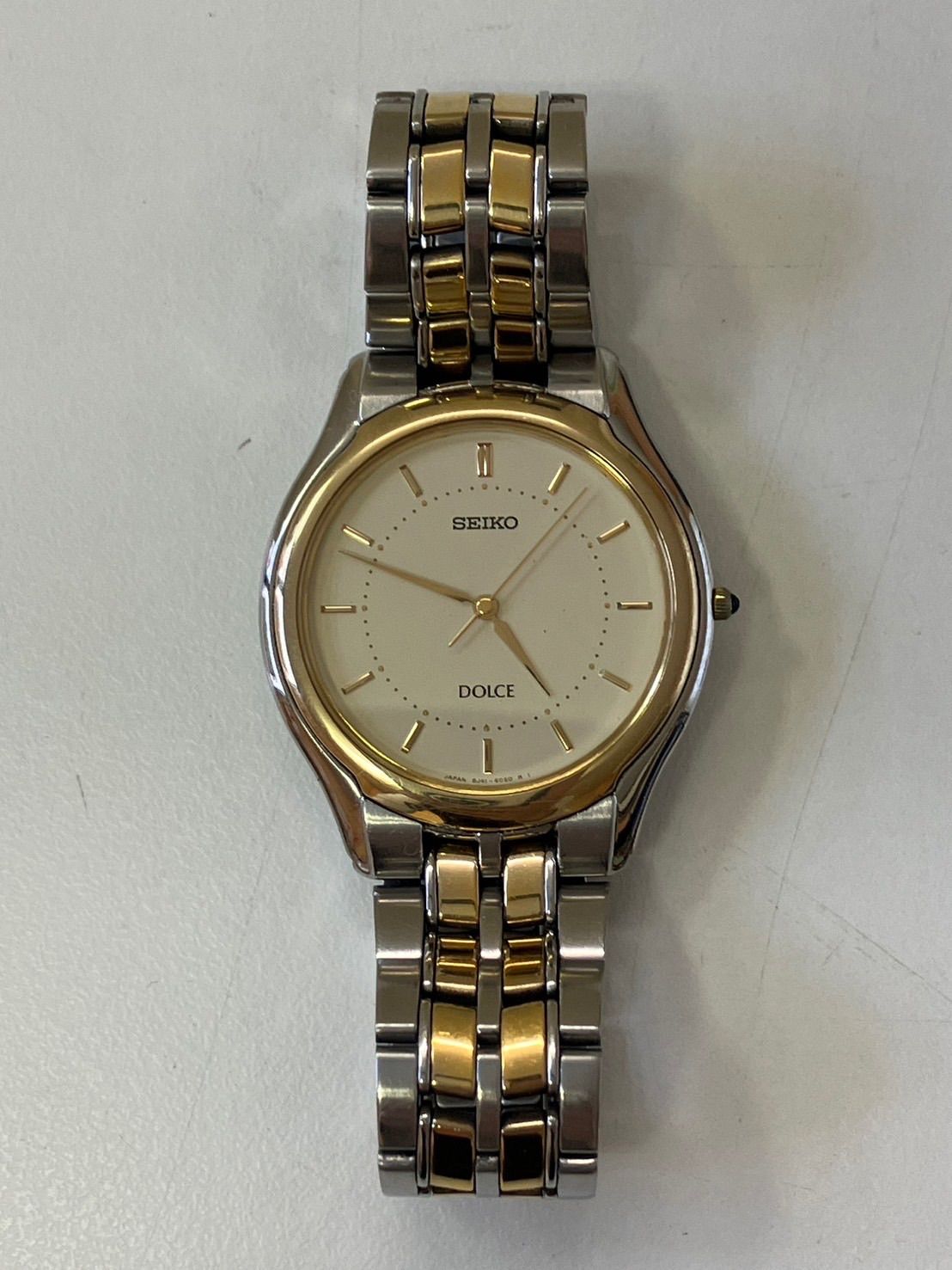 動作 済み SEIKOセイコー DOLCEドルチェ 腕時計 8J41-6030 クオーツ ゴールド×シルバーコンビ ステンレス 時計 現状品