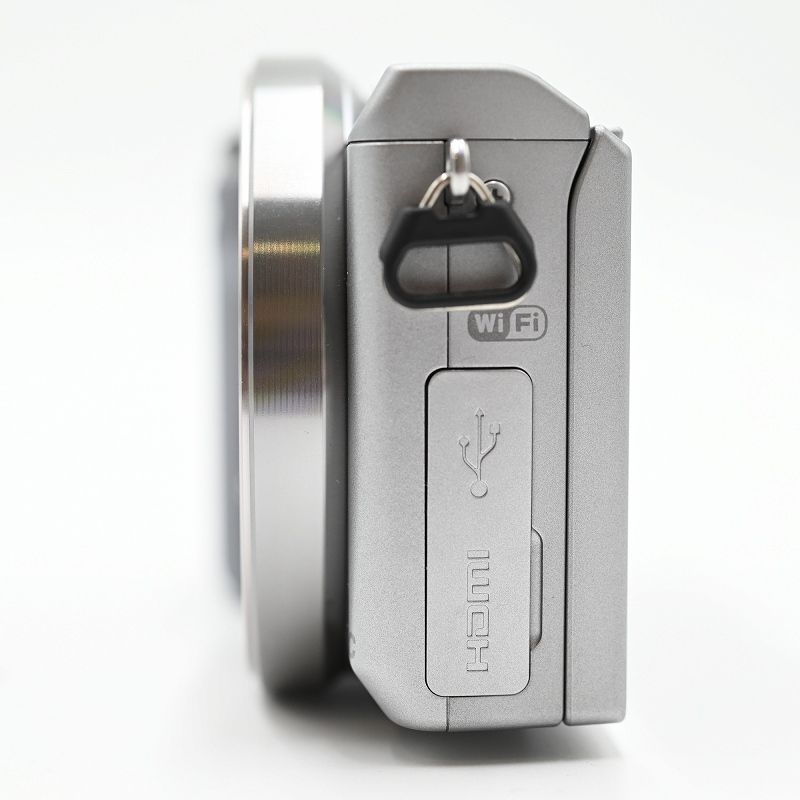 SONY α αNEX-5Rミラーレス一眼カメラ ホワイト ソニー、新AF&Wi-Fiを