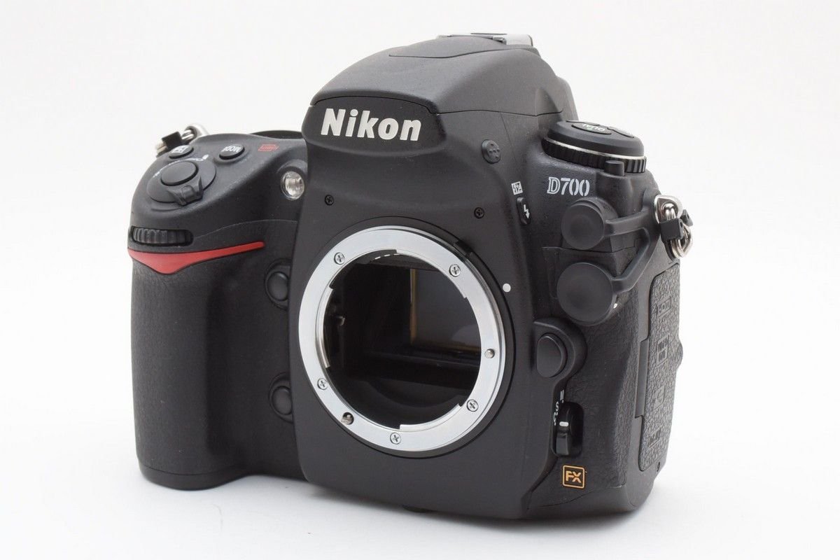 D700 デジタル一眼レフカメラ