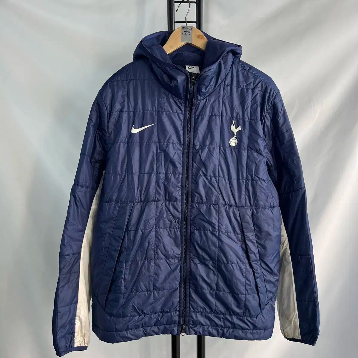 純正品/ M NIKE(ナイキ) トッテナム ホットスパー ネイビー 軽量ダウン