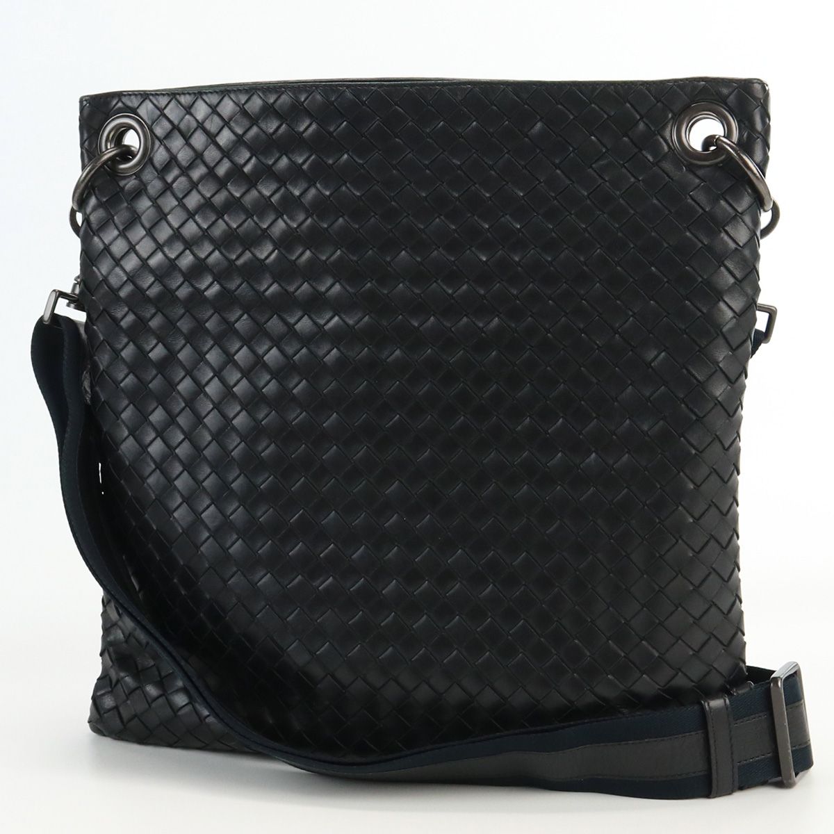 極美品　ボッテガヴェネタ イントレチャート レザー ショルダーバッグ 希少 極美品✨ボッテガヴェネタ ショルダーバッグ イントレチャート