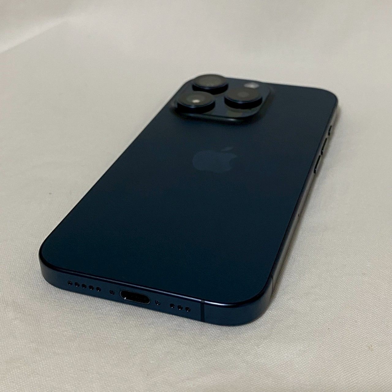 美品】iPhone/15/Pro/128GB/ブルーチタニウム/SIMフリー/MTUA3J/A/元箱 
