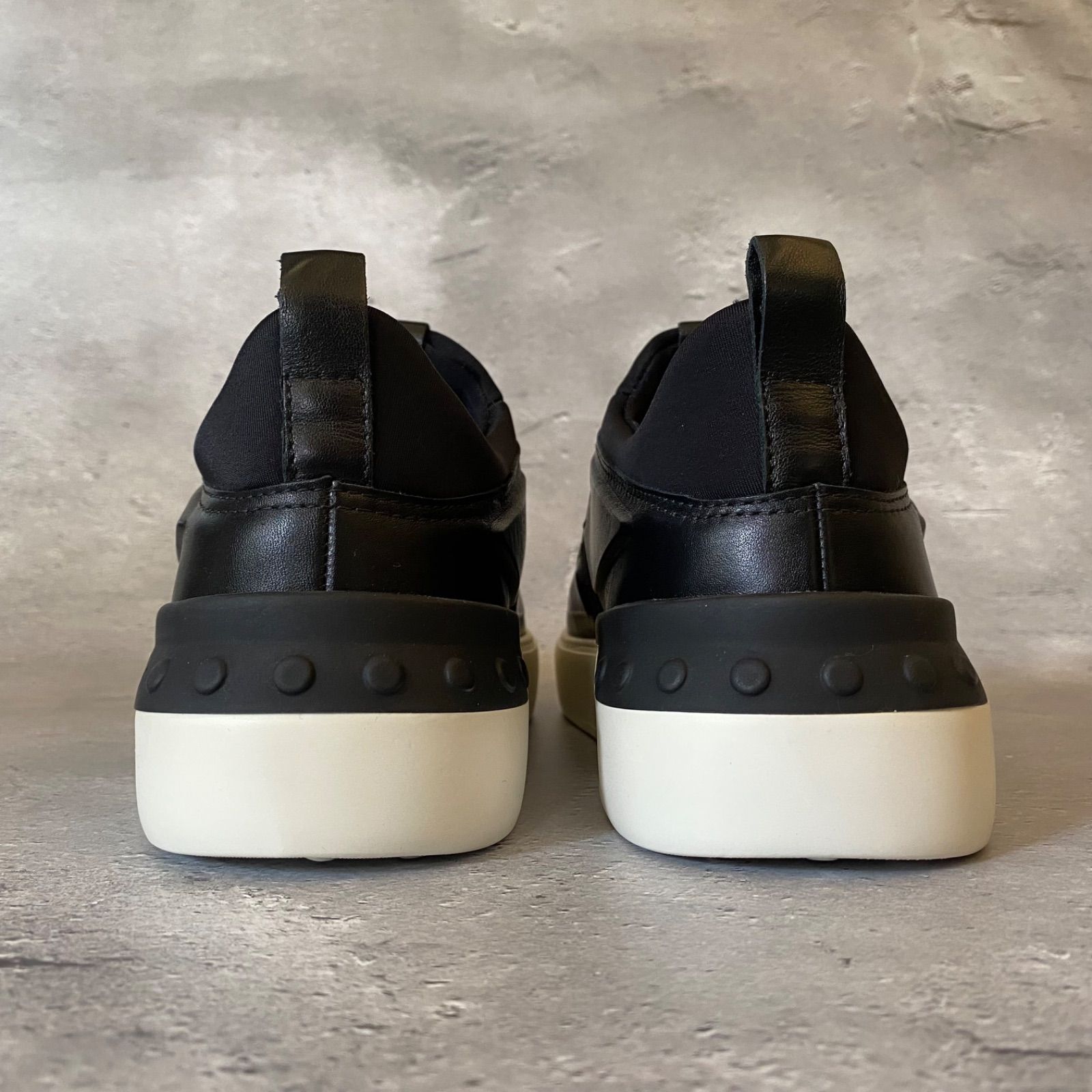 新品 TOD'S No_Code レザースニーカー ラグジュアリースニーカー