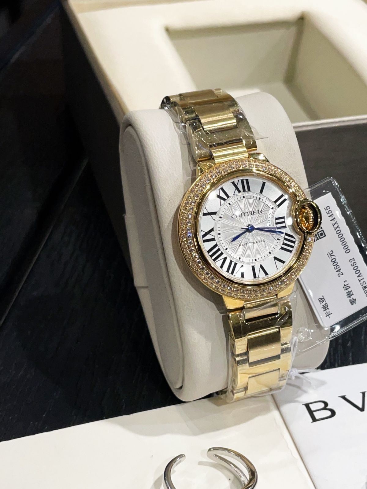 Cartier ブルーボア 33mm レディースウォッチ - ケース カード 袋付き｜ ｜ ♥