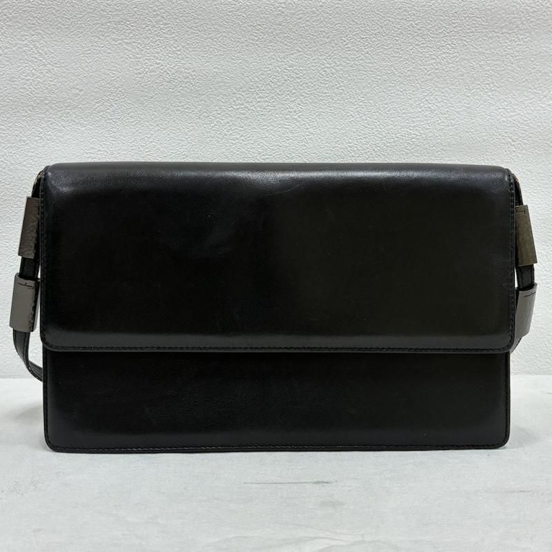 Salvatore Ferragamo サルヴァトーレフェラガモ クラッチバッグ パーティバッグ イタリア製 レザー 肩掛け ショルダー パーティ バッグ